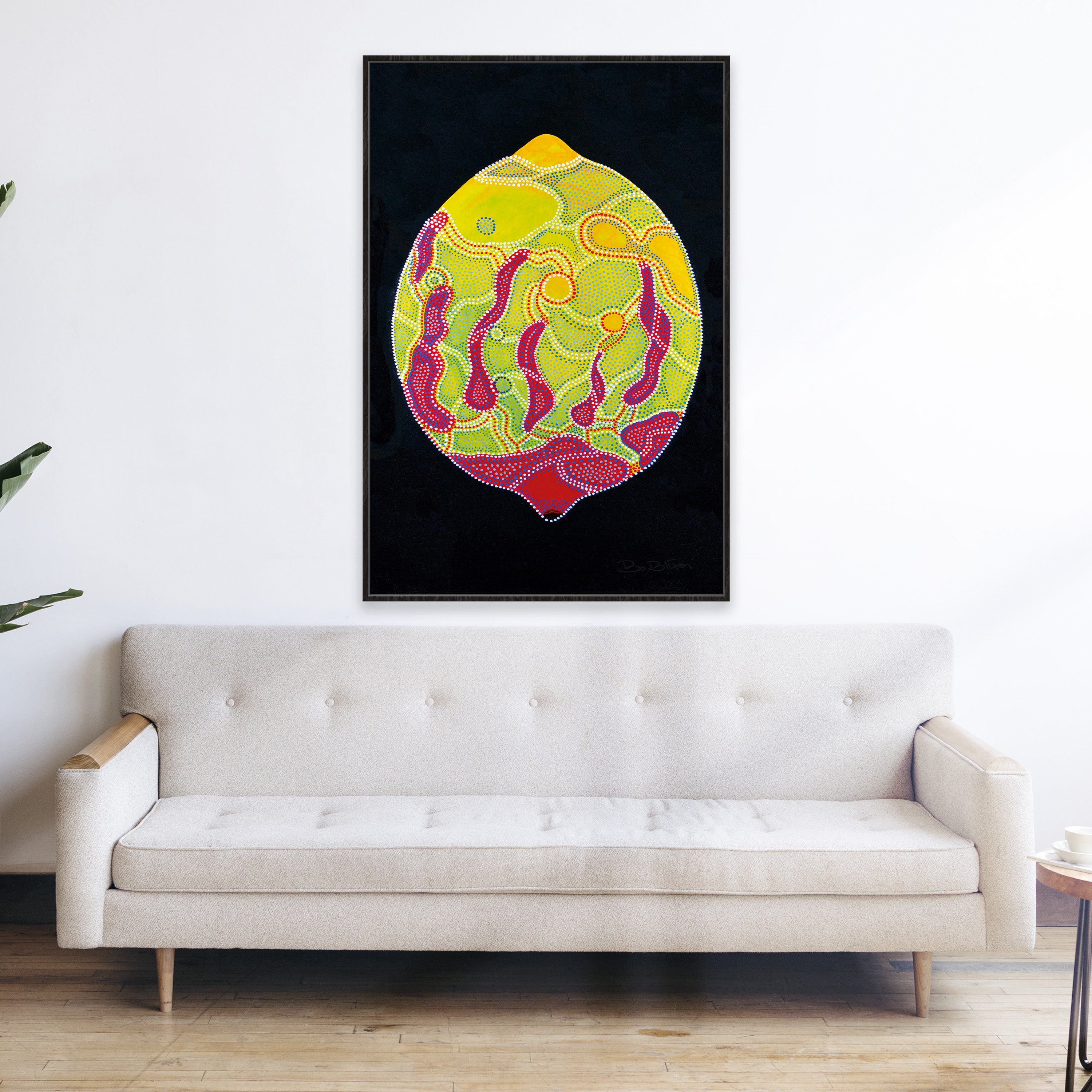 LEMON ON BLACK